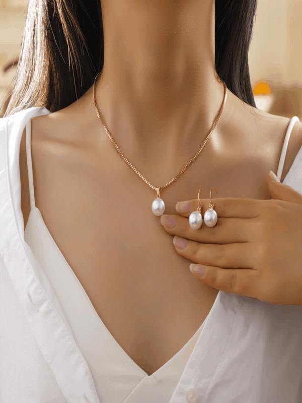 Necklace And Earring Jewelry Set Suitable For Women Daily