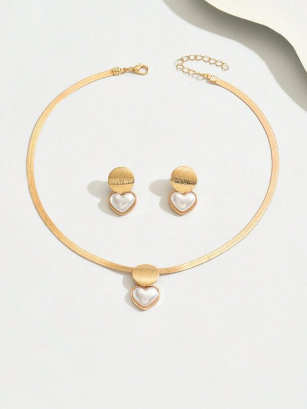 Golden Heart Pendant Jewelry Set Elegant Necklace Earrings for Women